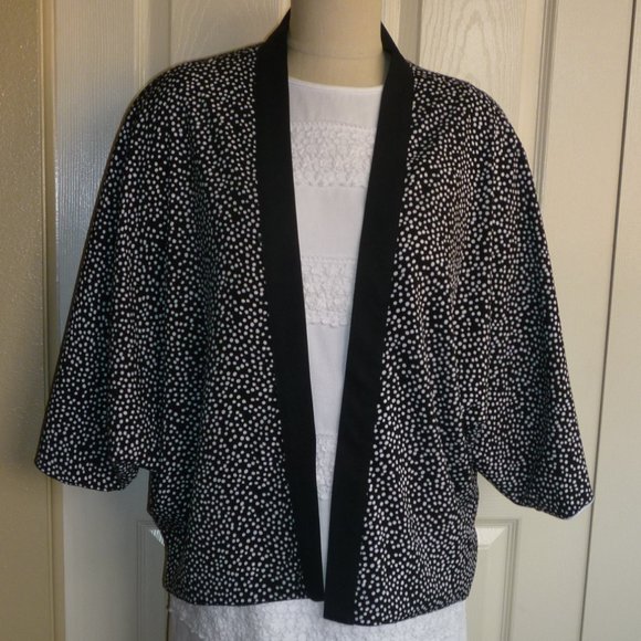 CHICO’S Reversible  Cocoon Ruana Wrap - Picture 9 of 16